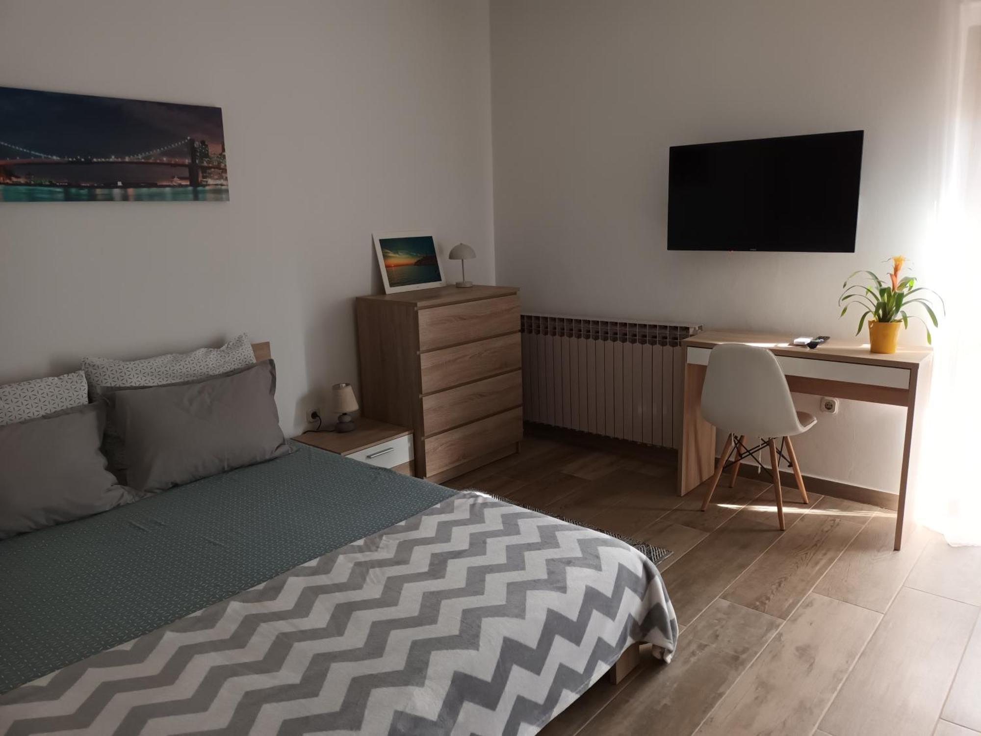 Studio Apartman Dori 普拉 外观 照片