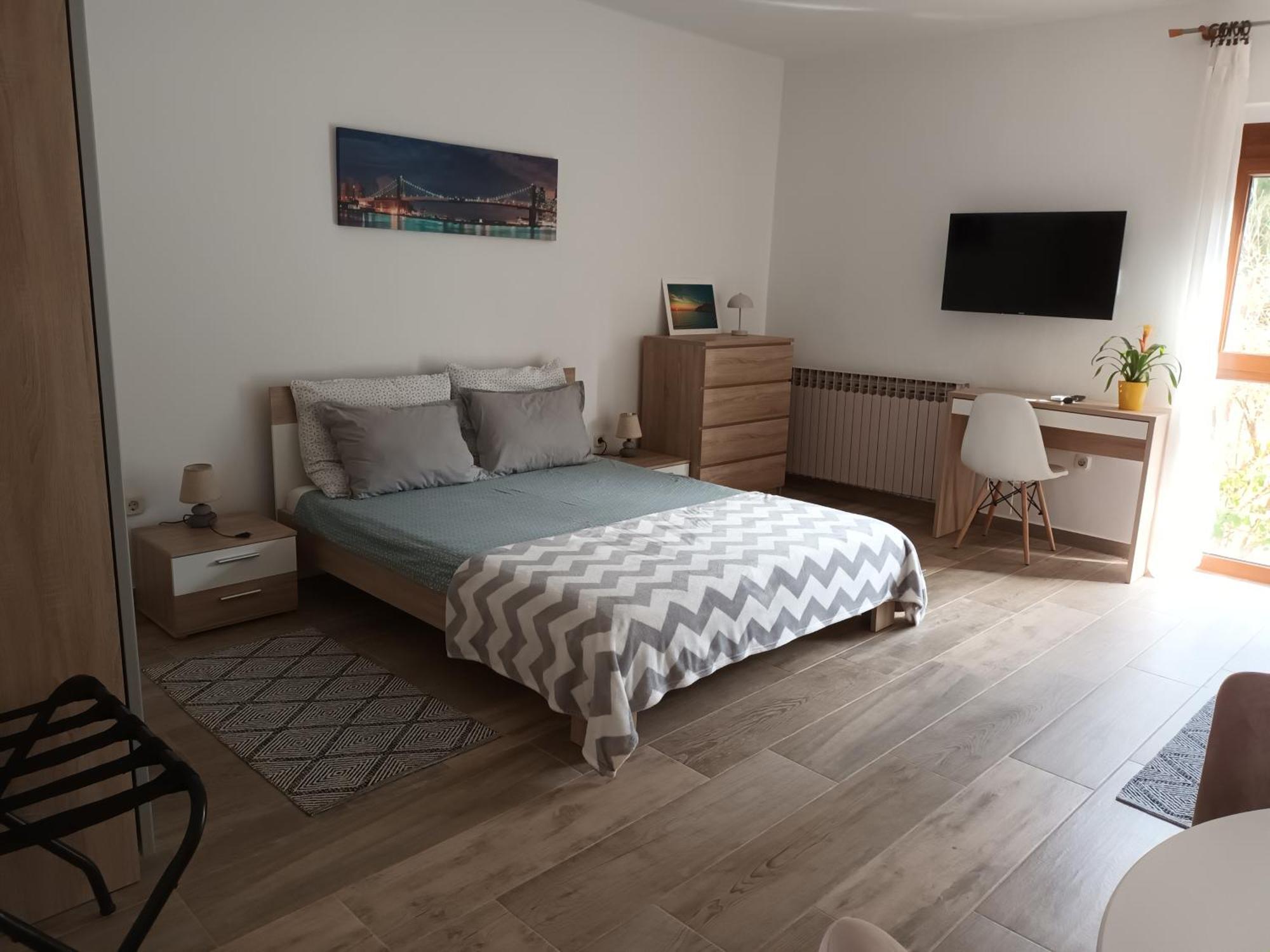 Studio Apartman Dori 普拉 外观 照片